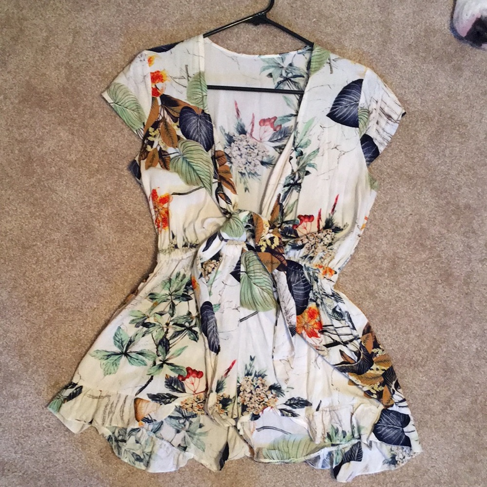 Floral Tie up Romper